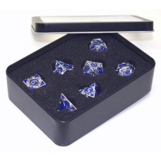 Metall-Würfelset Silber/Blau mit Pfeilen